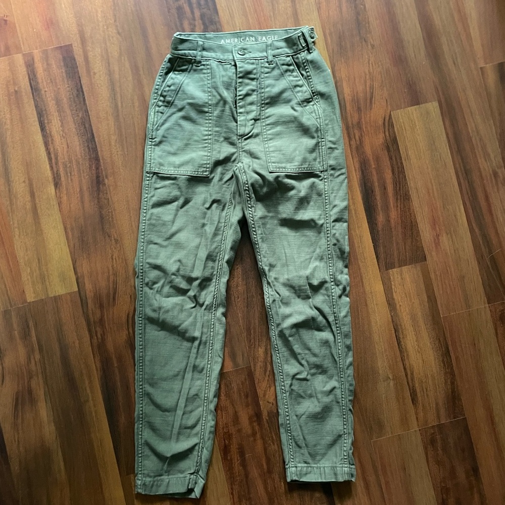 American Eagle button fly cotton pant